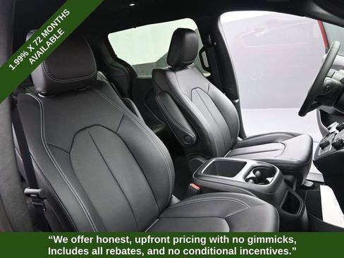 New 2026 Chrysler Voyager LX image 25