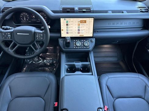 New 2026 Land Rover Defender 110 X-Dynamic SE image 14