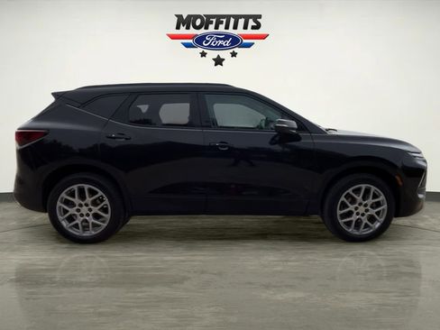 Used 2023 Chevrolet Blazer LT w/ Sound & Technology Package image 6