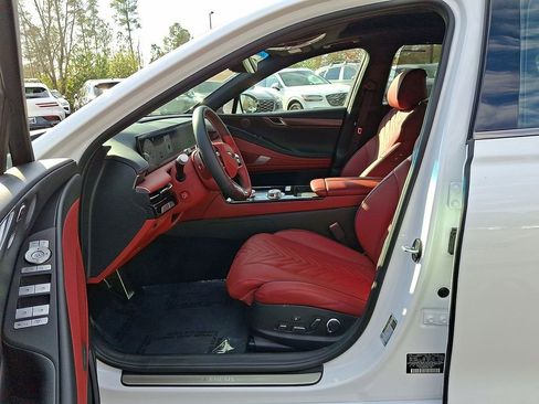 Used 2025 Genesis G80 3.5T Sport image 11