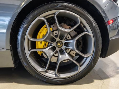 Used 2016 Lamborghini Huracan LP 580-2 image 26