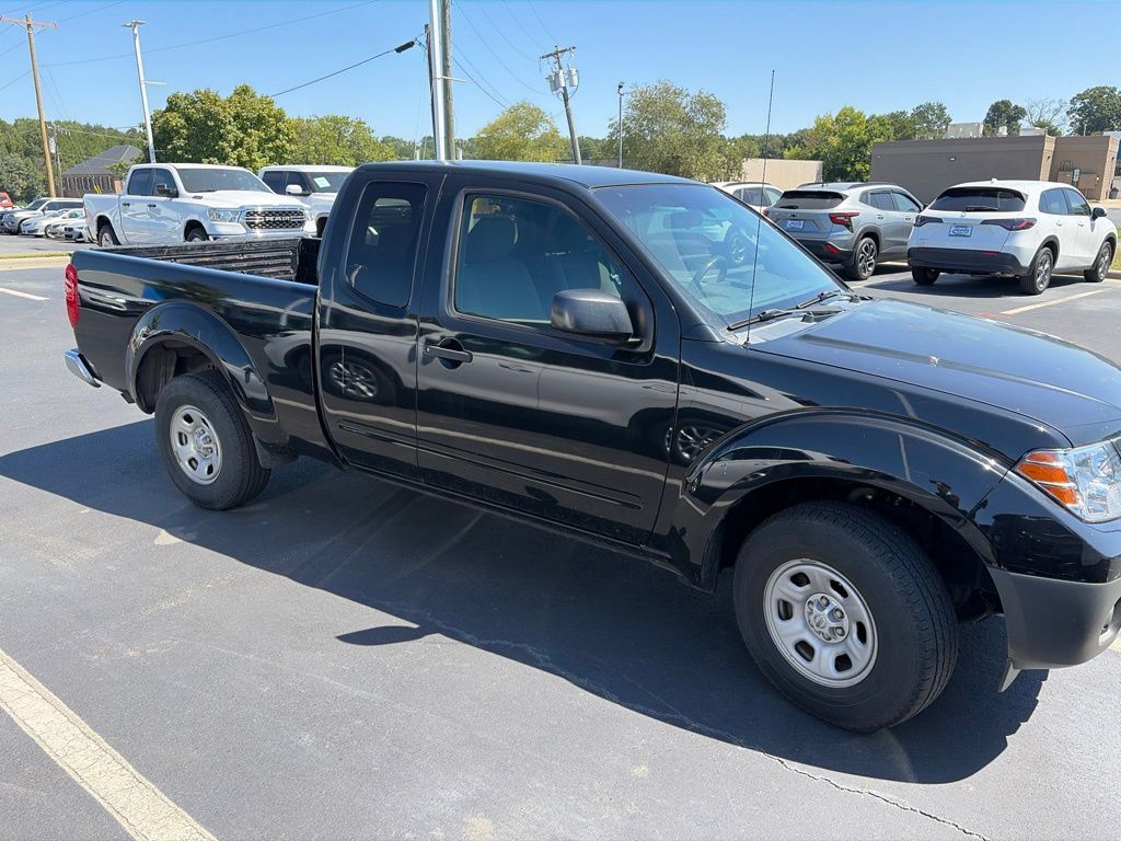 Used 2016 Nissan Frontier S RWD image 3