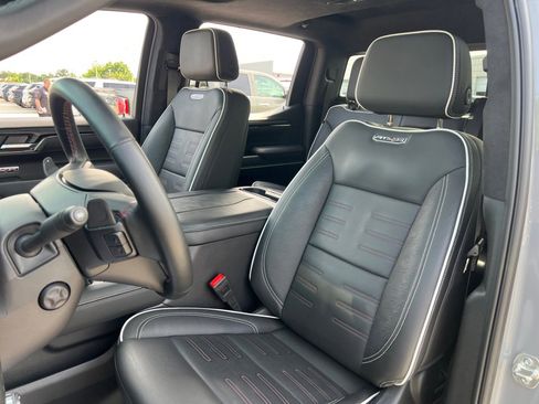 Used 2025 GMC Sierra 1500 AT4X AWD/4WD image 30