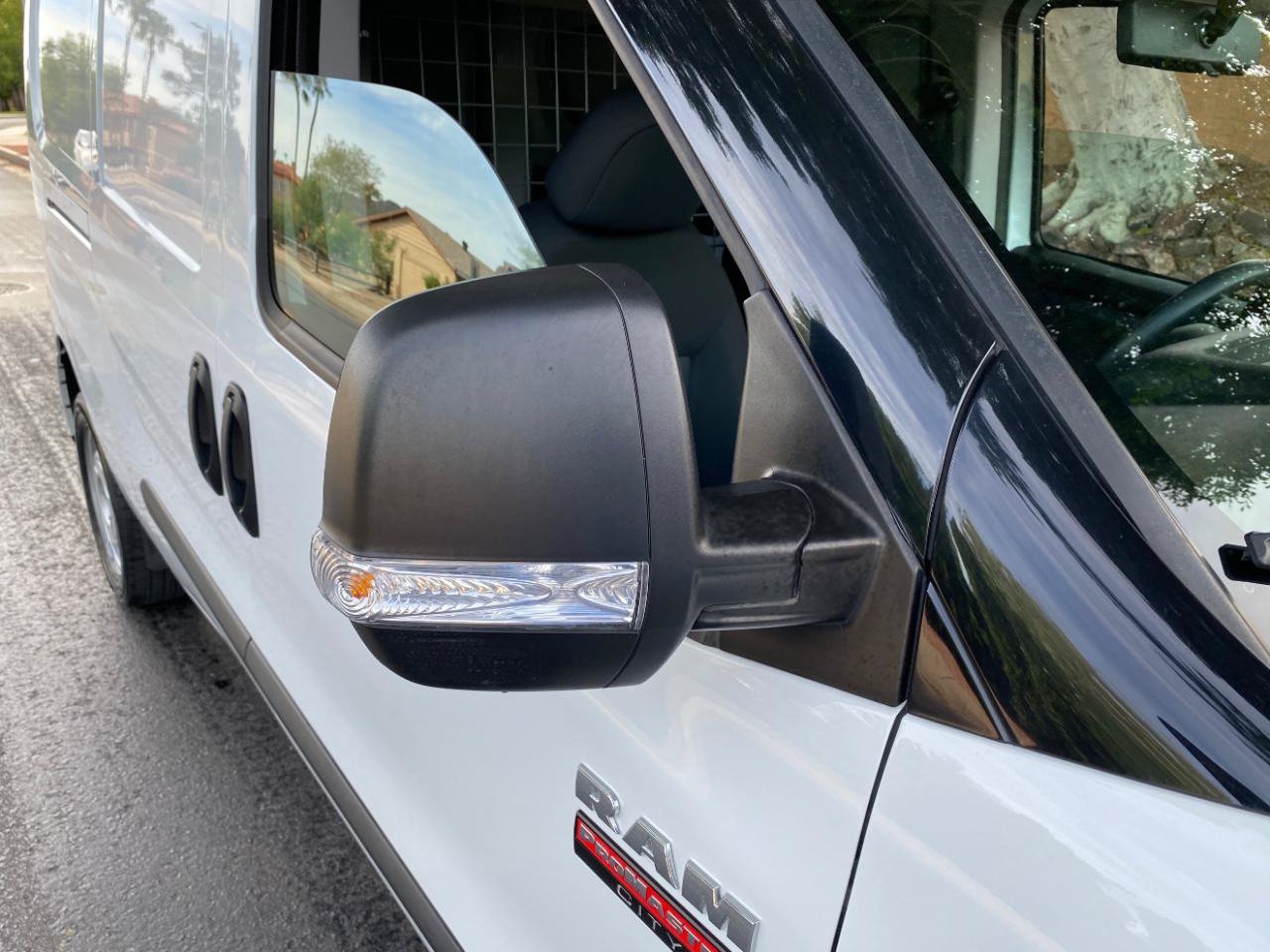 Used 2022 RAM ProMaster City Tradesman FWD image 17