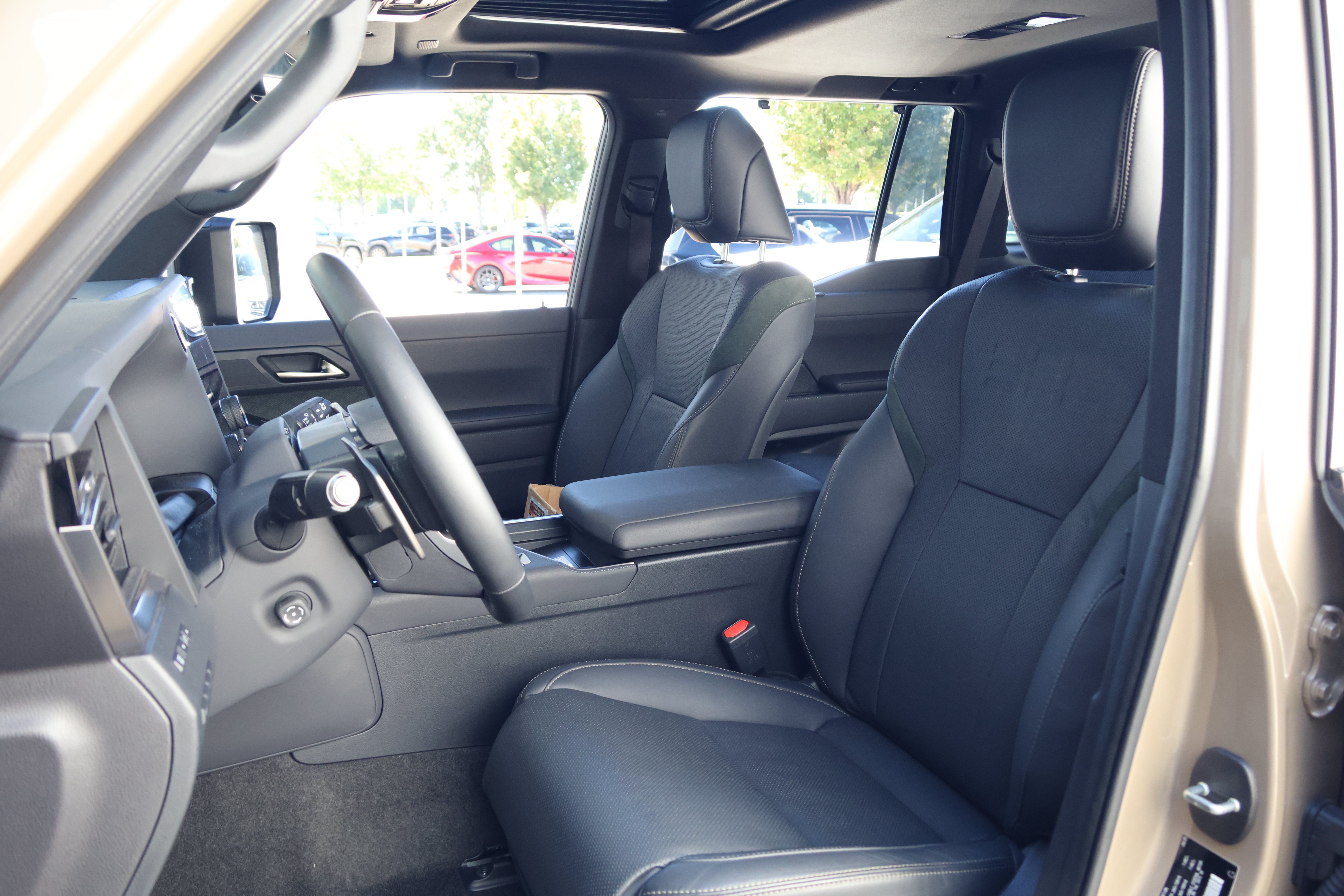 Certified 2025 Lexus GX 550 AWD/4WD image 37
