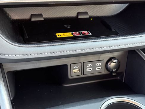 New 2026 Toyota Highlander XLE image 14