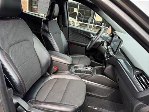 Used 2023 Ford Escape ST-Line w/ Tech Pack #1 AWD/4WD image 34