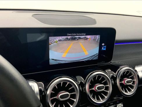 Certified 2021 Mercedes-Benz GLB 250 image 24