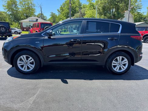 Used 2018 Kia Sportage LX AWD/4WD image 4
