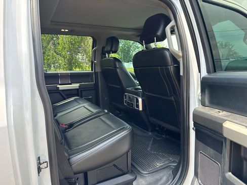 Used 2018 Ford F250 Lariat w/ Lariat Ultimate Package AWD/4WD image 8