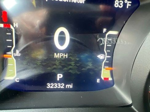 Used 2025 Jeep Wrangler Unlimited Rubicon w/ Convenience Group AWD/4WD image 29