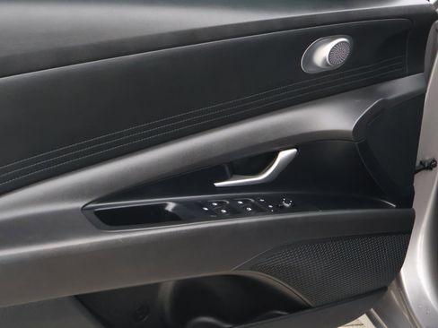 Certified 2024 Hyundai Elantra SEL image 15