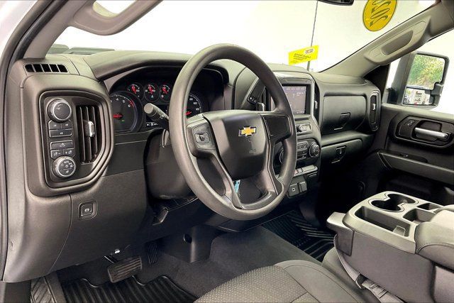Used 2020 Chevrolet Silverado 2500 Custom w/ Custom Value Package AWD/4WD image 14