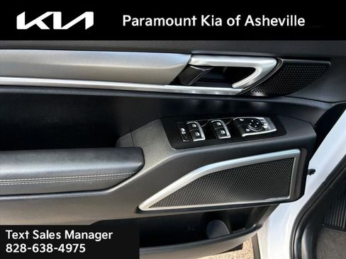 Used 2022 Kia Telluride S image 25