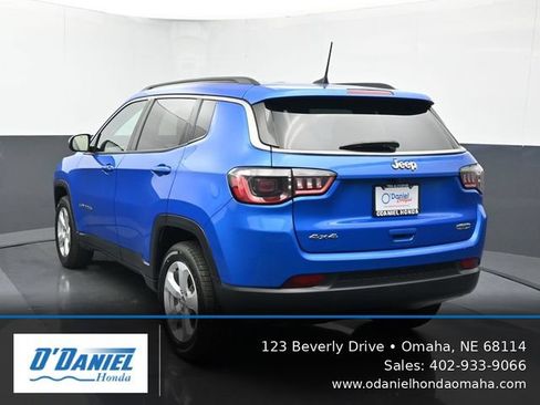 Used 2021 Jeep Compass Latitude w/ Convenience Group AWD/4WD image 4