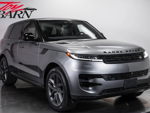 Used 2025 Land Rover Range Rover Sport SE AWD/4WD image 7