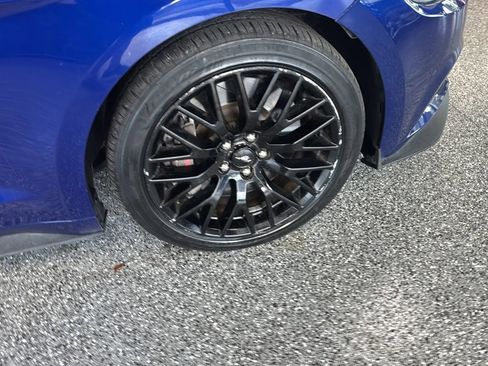 Used 2016 Ford Mustang GT w/ GT Performance Package RWD image 24