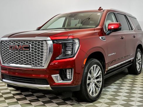 Used 2024 GMC Yukon Denali AWD/4WD image 5