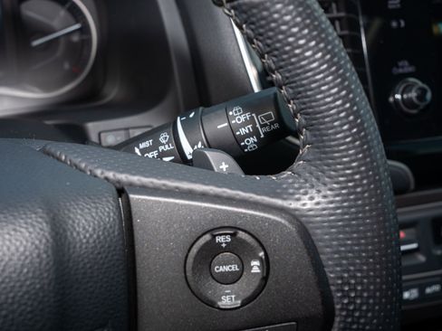 Certified 2025 Honda Passport EX-L image 34