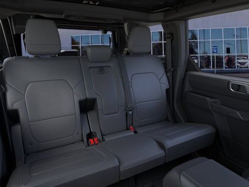 New 2026 Ford Bronco Outer Banks w/ Sasquatch Package AWD/4WD image 11
