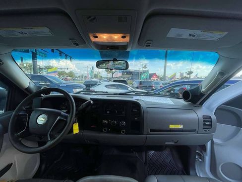 Used 2011 Chevrolet Silverado 1500 W/T w/ LS Package RWD image 17