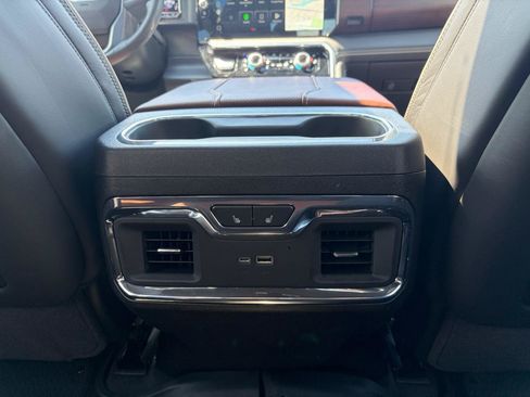 Used 2025 GMC Sierra 1500 Denali Ultimate AWD/4WD image 10