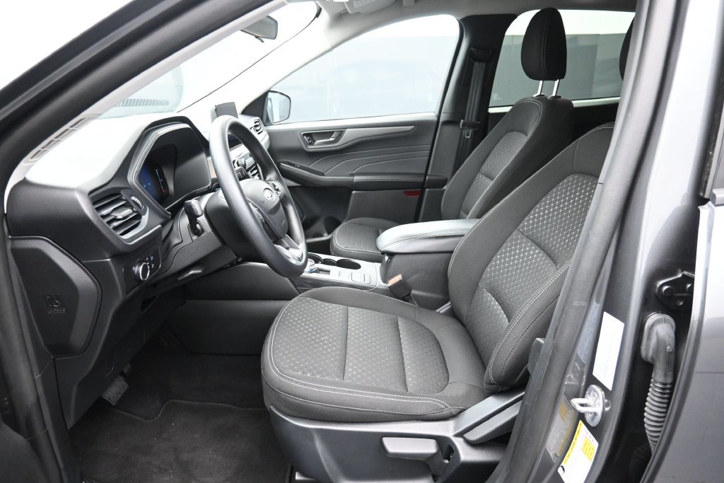 Used 2025 Ford Escape Active FWD image 13