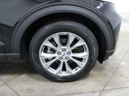 Used 2023 Ford Explorer Limited image 42