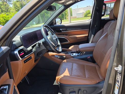 Used 2023 Kia Telluride SX X-Line AWD/4WD image 3