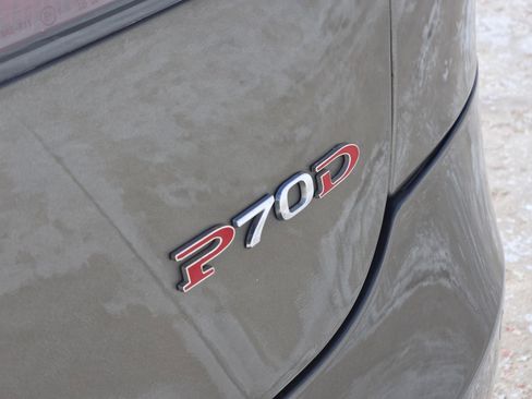 Used 2016 Tesla Model S 70 image 12