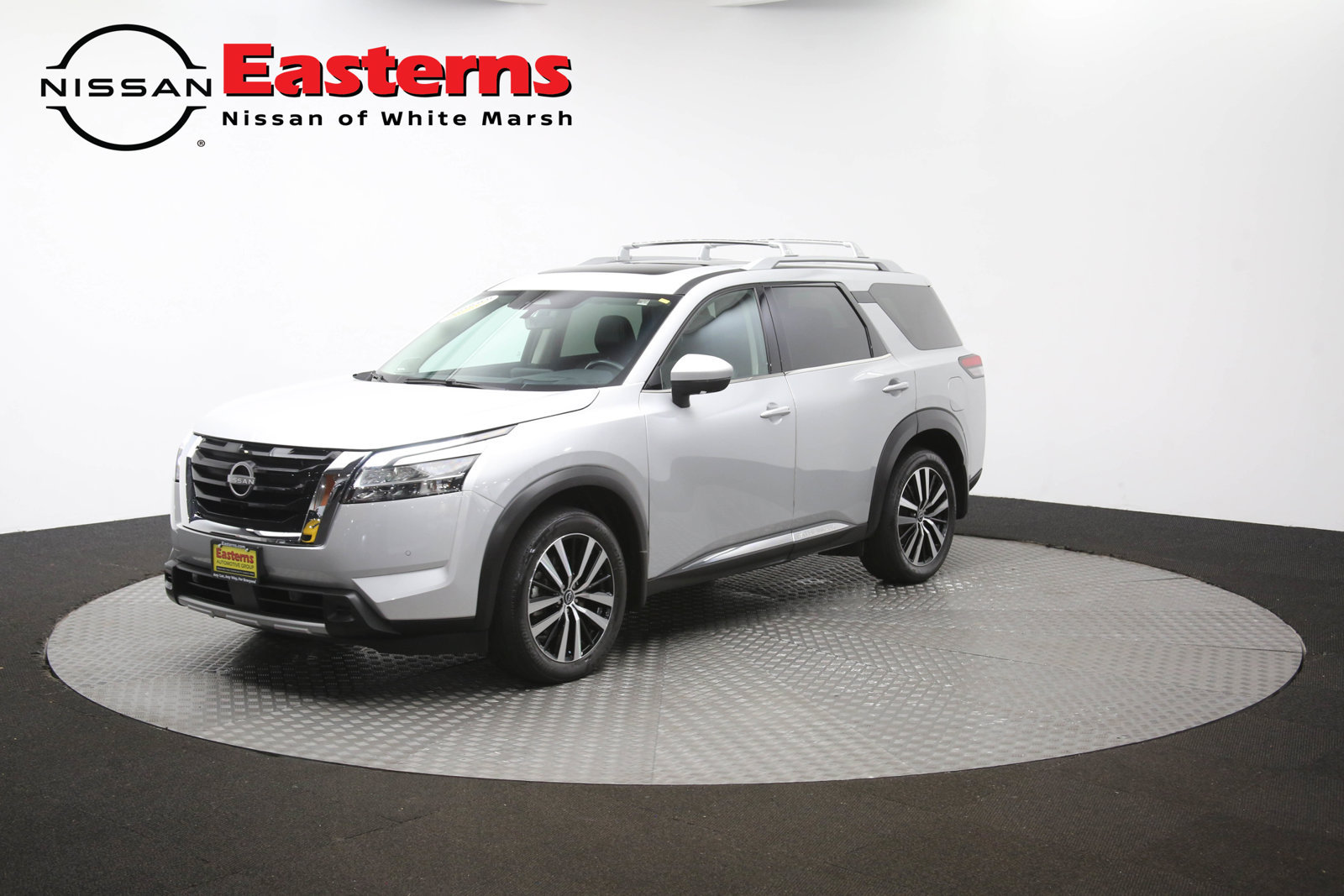 Used 2023 Nissan Pathfinder Platinum AWD/4WD image 54