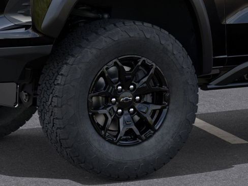 New 2026 Chevrolet Colorado ZR2 w/ Midnight Edition AWD/4WD image 9