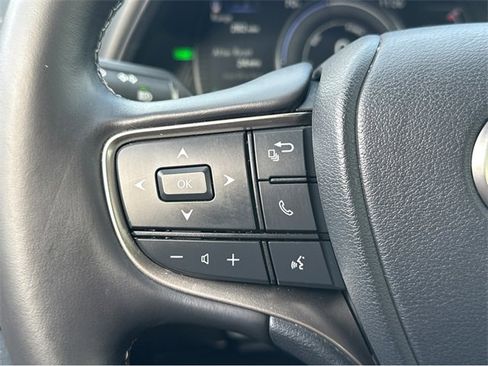 Used 2022 Lexus UX 250h image 31