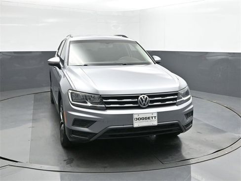 Used 2021 Volkswagen Tiguan SE image 22