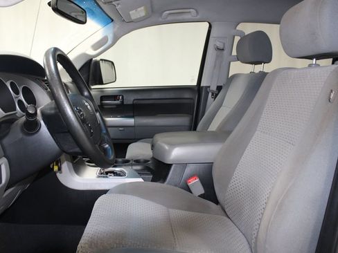 Used 2012 Toyota Tundra 4x4 CrewMax image 32