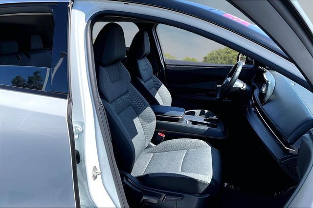 Certified 2023 Nissan Ariya FWD image 28