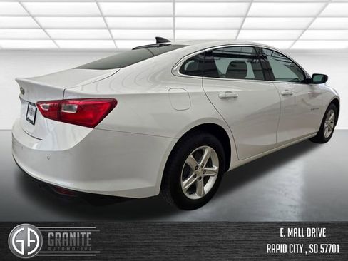 Used 2024 Chevrolet Malibu LS FWD image 5