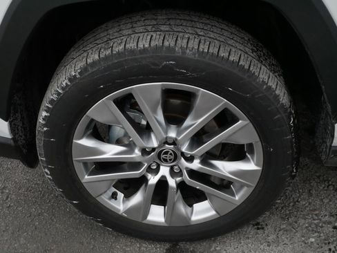 Certified 2025 Toyota RAV4 XLE Premium image 15