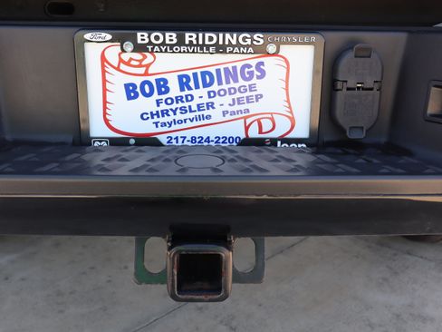 Used 2023 Nissan Titan SV w/ SV Convenience Package AWD/4WD image 25
