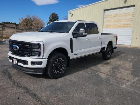 New 2025 Ford F350 Platinum w/ FX4 Off-Road Package image 2