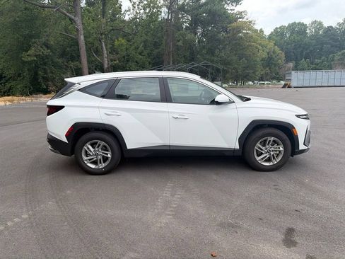 Used 2026 Hyundai Tucson SE FWD image 4