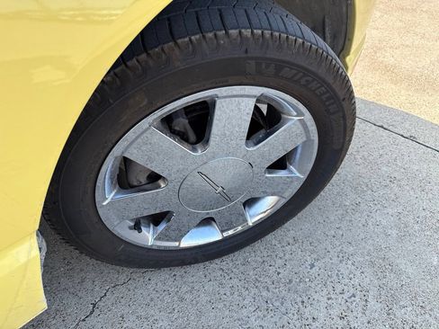 Used 2002 Ford Thunderbird RWD image 12