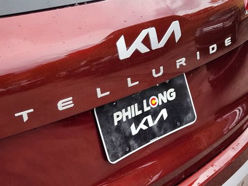 Certified 2024 Kia Telluride S w/ S Sunroof Package AWD/4WD image 11
