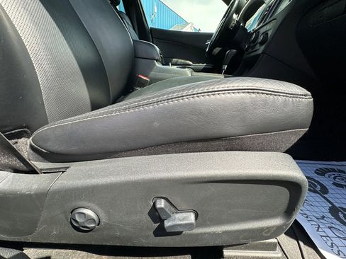 Used 2013 Dodge Charger R/T RWD image 25