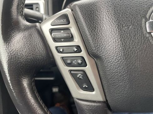 Used 2018 Nissan Titan SL w/ Chrome Package image 20