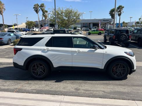 New 2026 Ford Explorer ST-Line w/ ST-Line Street Pack RWD image 9