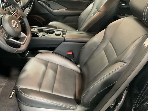 Used 2023 Nissan Rogue SL image 11