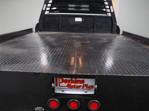 Used 2021 RAM 3500 Tradesman w/ Chrome Appearance Group AWD/4WD image 8