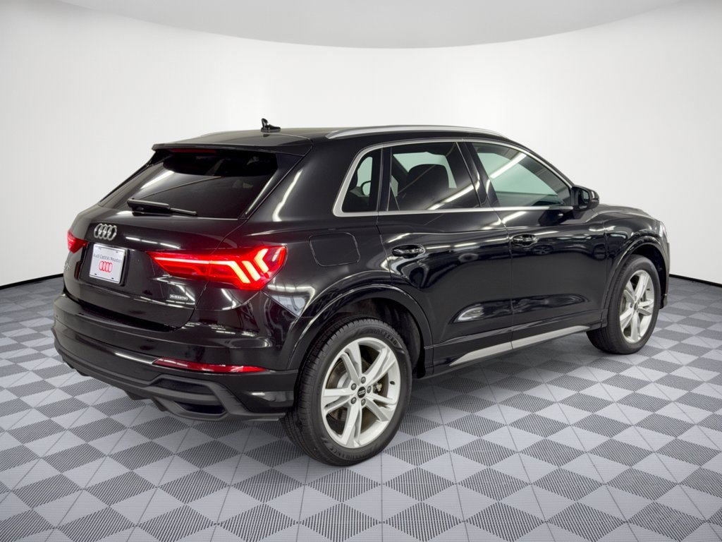 Used 2023 Audi Q3 2.0T Premium w/ Convenience Package AWD/4WD image 9