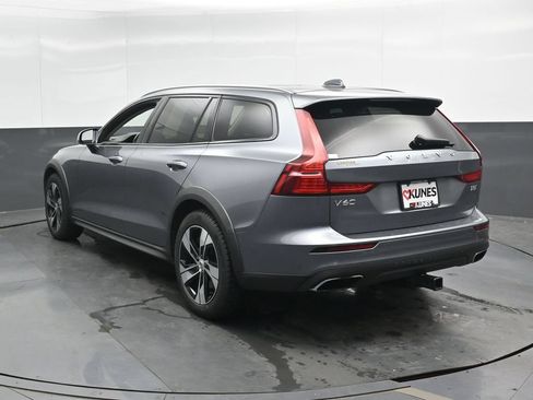 Used 2020 Volvo V60 T5 Cross Country w/ Protection Package AWD/4WD image 11